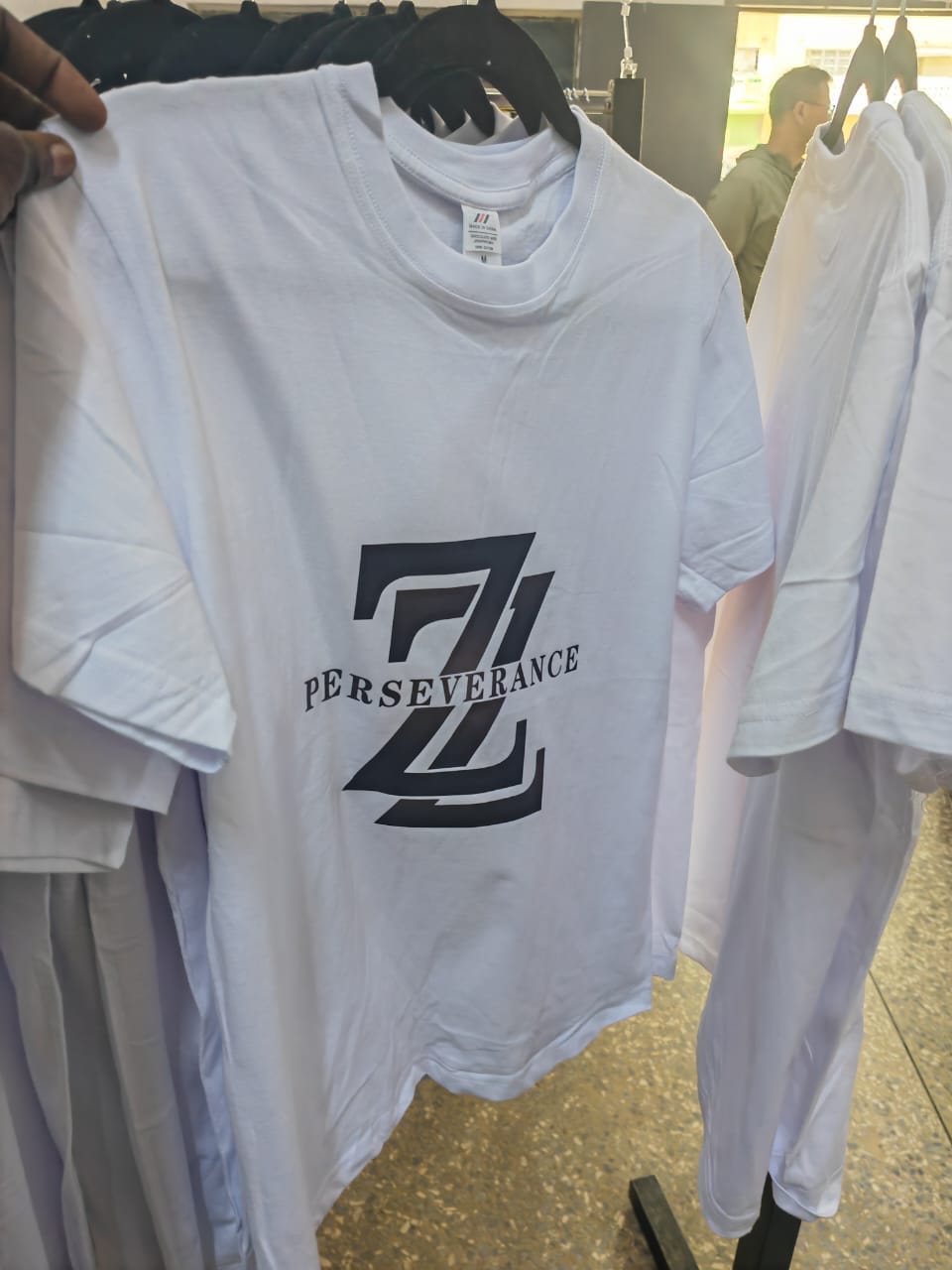 T SHIRT